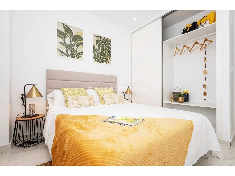 2 bedroom Apartment for sale in Jacarilla - € 139,000 (Ref: 8736953)