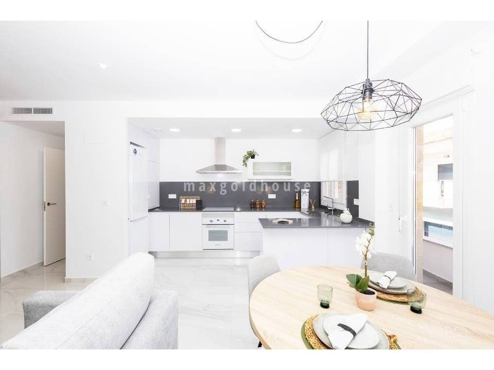 2 bedroom Apartment for sale in Jacarilla - € 139,000 (Ref: 8736953)