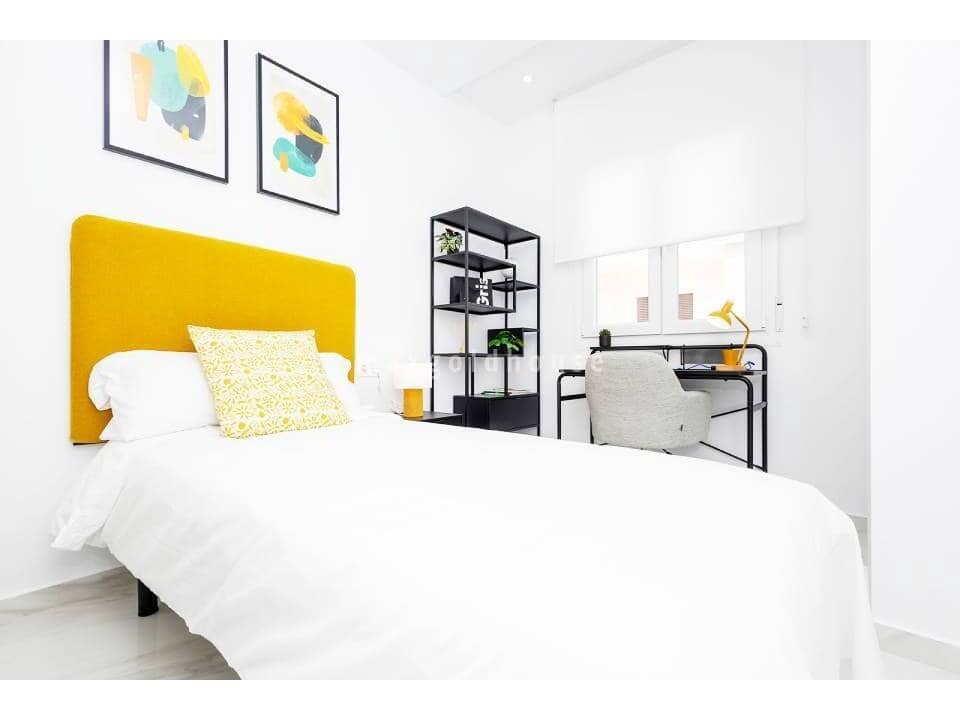 2 bedroom Apartment for sale in Jacarilla - € 139,000 (Ref: 8736953)