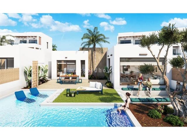 Chalet de 3 habitaciones en Los Alcázares en venta con piscina - 559.900 € (Ref: 9077559)