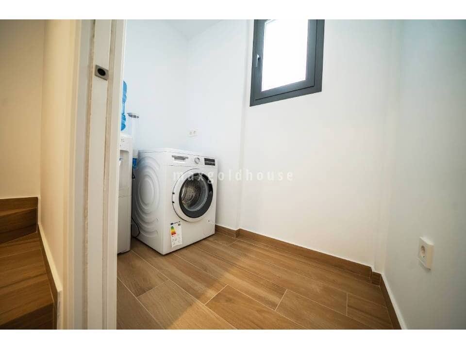 3 sypialnia Willa na sprzedaż w Algorfa z basenem garażem - 473 000 € (Ref: 9271941)
