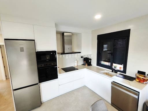 3 bedroom Villa for sale in Jumilla with pool - € 295,000 (Ref: 9400181)