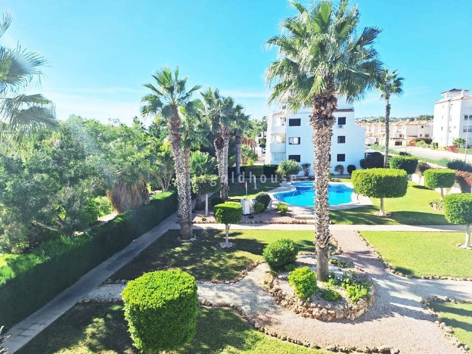 3 bedroom Apartment for sale in Villamartin with pool - € 250,000 (Ref: 9402650)