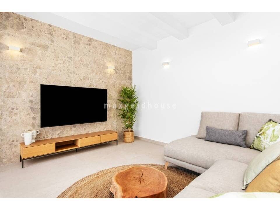 3 bedroom Villa for sale in Benijofar with pool - € 539,900 (Ref: 9429019)