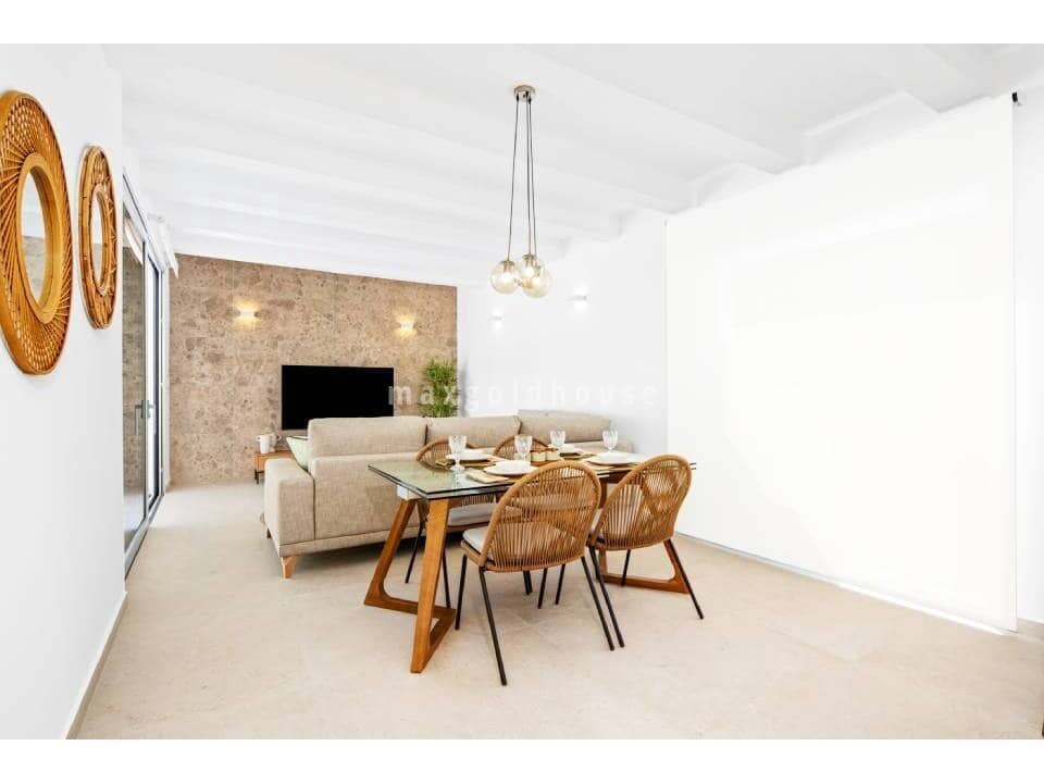 3 bedroom Villa for sale in Benijofar with pool - € 539,900 (Ref: 9429019)