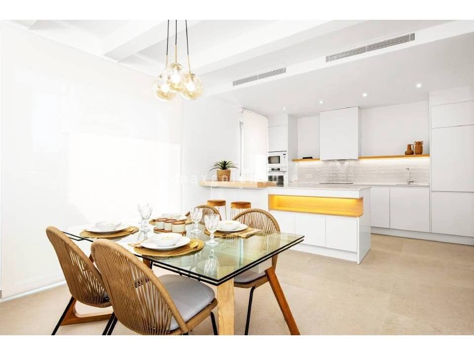 3 bedroom Villa for sale in Benijofar with pool - € 539,900 (Ref: 9429019)