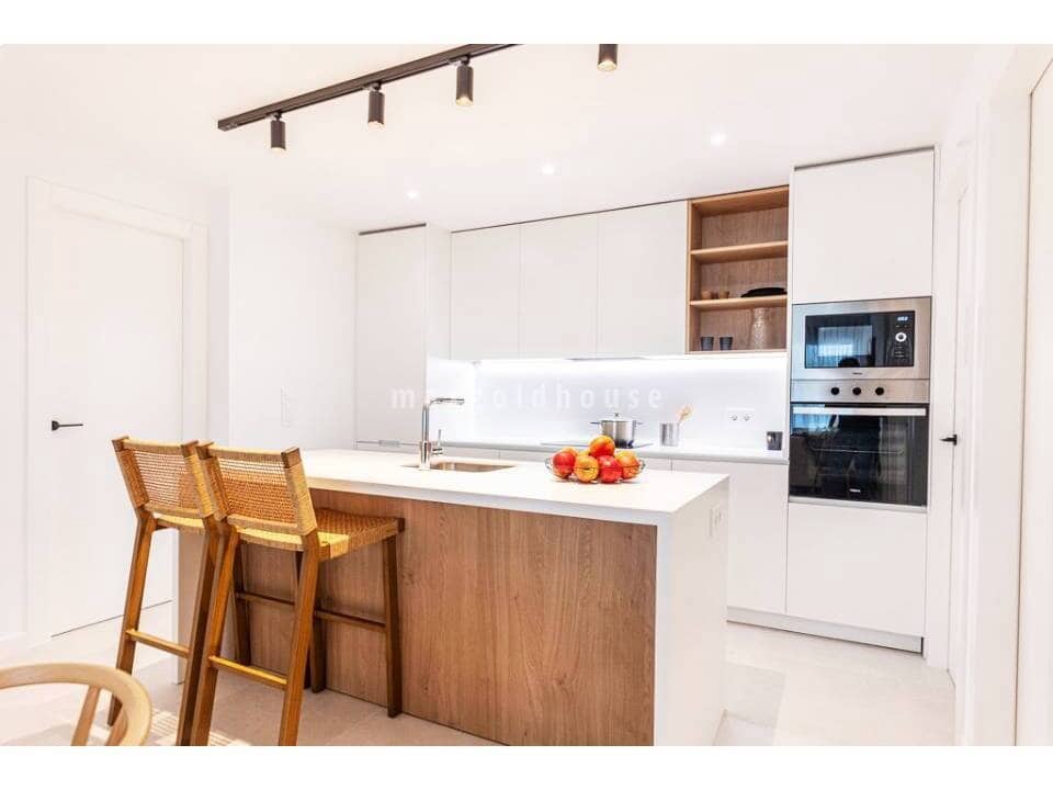 Apartamento de 2 habitaciones en Pilar de la Horadada en venta con piscina - 319.900 € (Ref: 9442863)