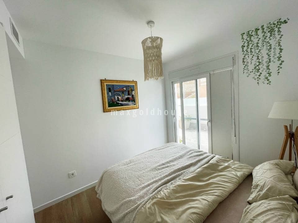 3 bedroom Villa for sale in Avileses with pool - € 289,000 (Ref: 9442870)