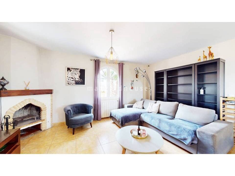 5 bedroom Villa for sale in La Zenia with pool - € 850,000 (Ref: 9445447)