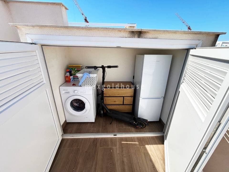 3 bedroom Apartment for sale in Los Balcones with pool - € 359,000 (Ref: 9448464)