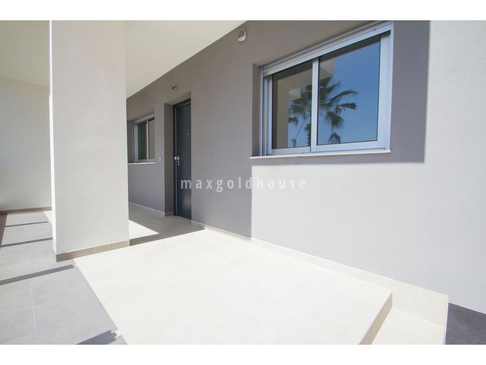 2 bedroom Apartment for sale in Villamartin with pool - € 255,000 (Ref: 9449970)