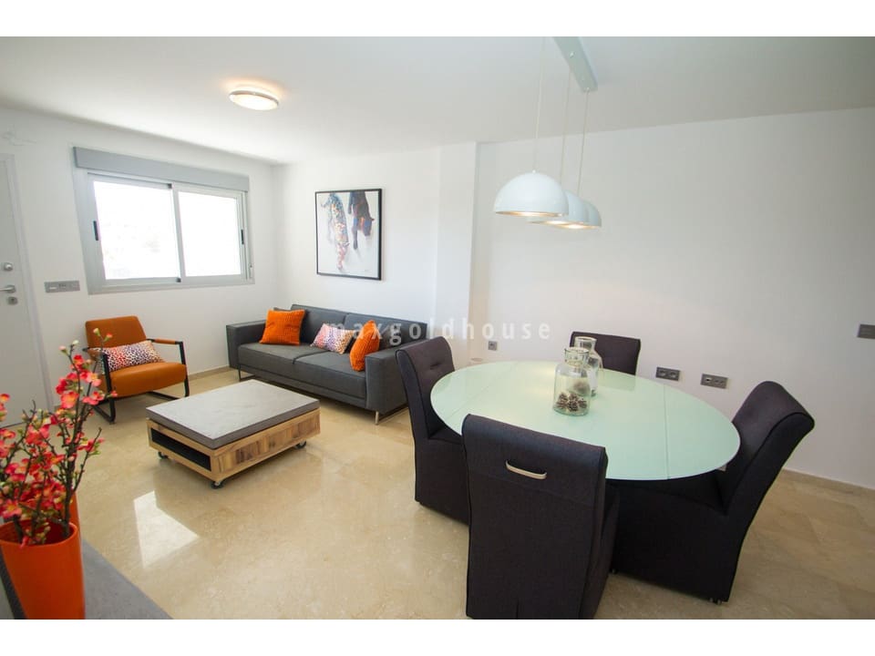 2 bedroom Apartment for sale in Villamartin with pool - € 255,000 (Ref: 9449970)