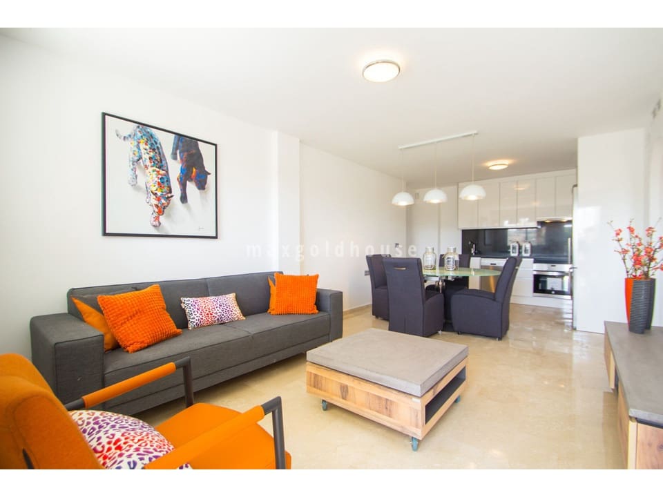 2 bedroom Apartment for sale in Villamartin with pool - € 255,000 (Ref: 9449970)