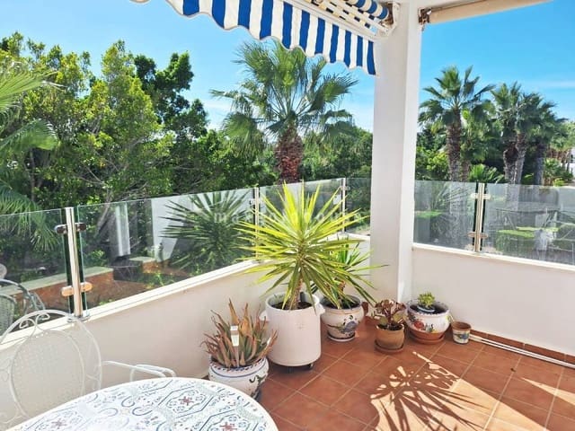 Apartamento de 3 habitaciones en Villamartin, Orihuela en venta con piscina - 250.000 € (Ref: 9449983)