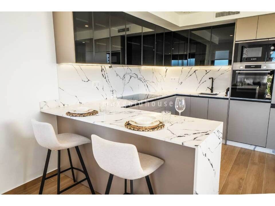 Chalet de 3 habitaciones en Algorfa en venta con piscina - 465.000 € (Ref: 9452972)