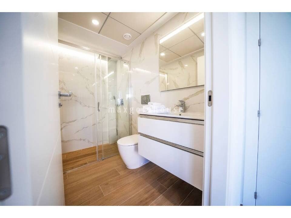 Chalet de 3 habitaciones en Algorfa en venta con piscina - 465.000 € (Ref: 9452972)