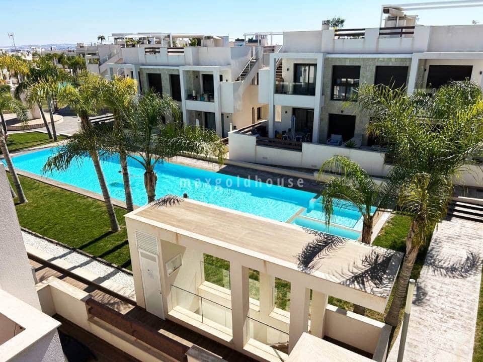 2 bedroom Apartment for sale in Los Balcones with pool - € 299,000 (Ref: 9452978)