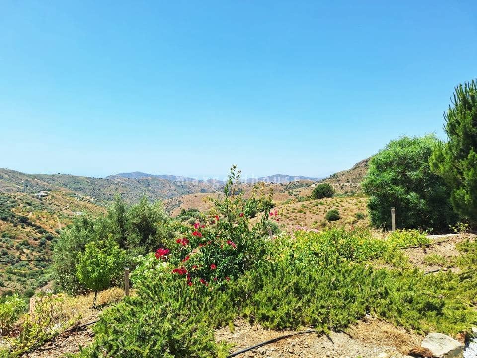 4 slaapkamer Villa te koop in Competa met zwembad - € 330.000 (Ref: 9460722)