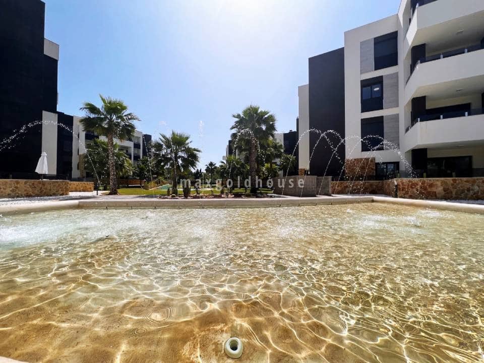 2 slaapkamer Appartement te koop in Villamartin met zwembad - € 229.000 (Ref: 9464995)