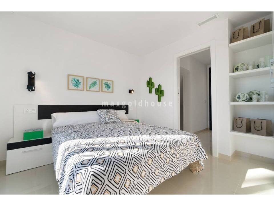 3 Zimmer Villa zu verkaufen in Los Montesinos mit Pool - 519.000 € (Ref: 9466002)