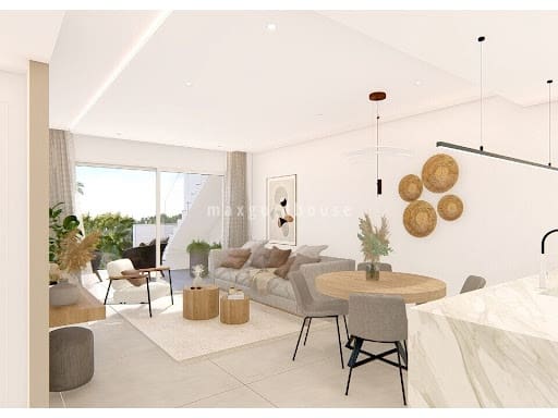 2 Zimmer Apartment zu verkaufen in El Raso mit Pool - 294.000 € (Ref: 9471037)