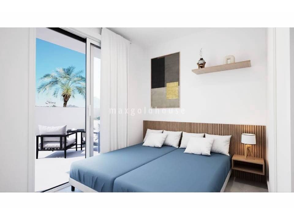 3 slaapkamer Appartement te koop in Los Alcazares met zwembad - € 324.900 (Ref: 9471757)