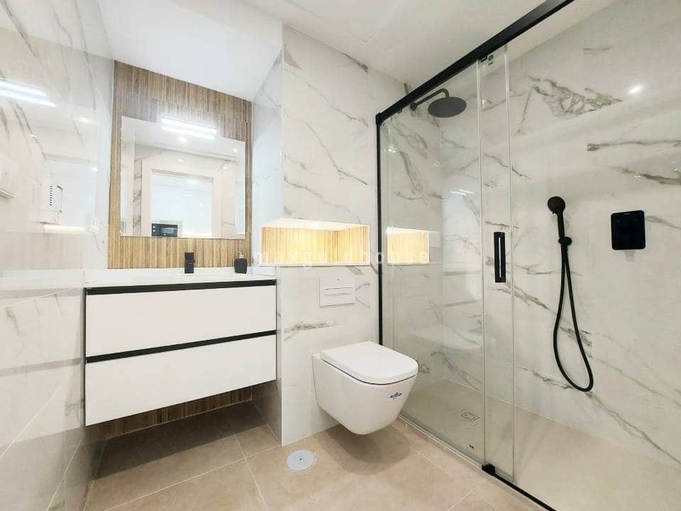 3 slaapkamer Villa te koop in San Pedro del Pinatar met zwembad - € 419.900 (Ref: 9471765)