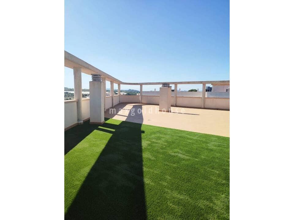 2 Zimmer Apartment zu verkaufen in San Miguel de Salinas mit Pool - 165.000 € (Ref: 9473550)