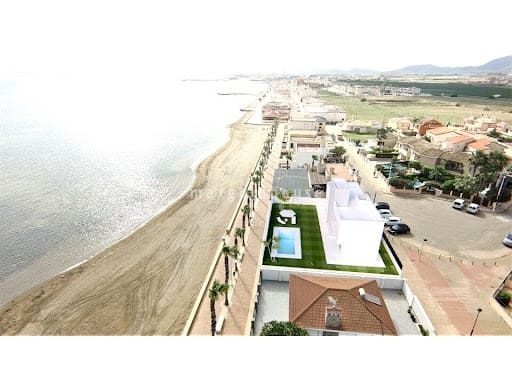 3 bedroom Villa for sale in Los Nietos with pool - € 639,900 (Ref: 9473552)