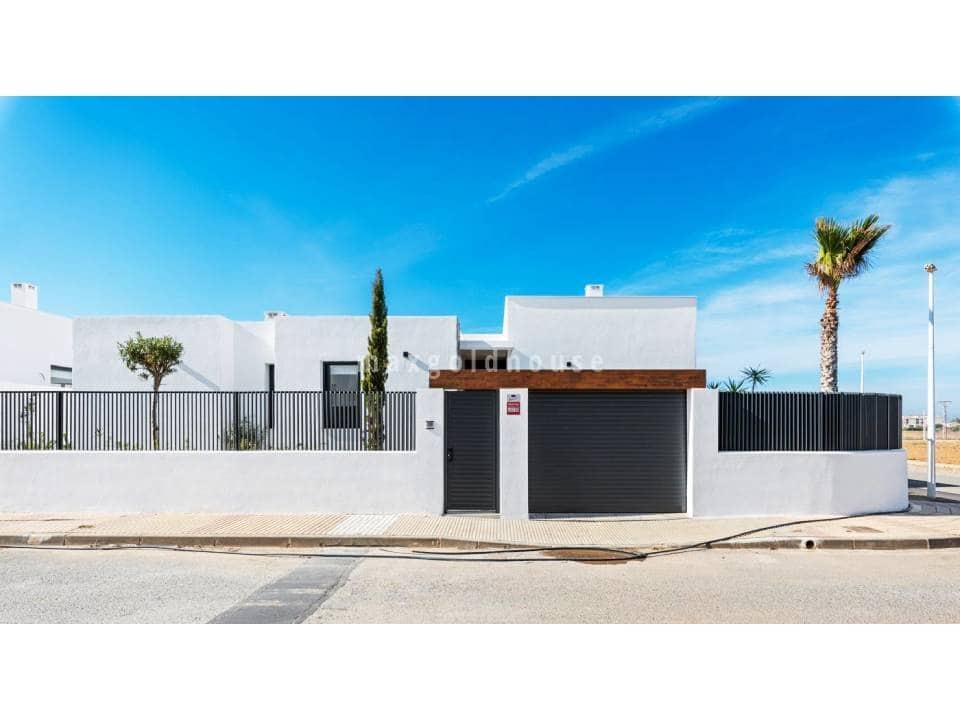 3 sovrum Villa till salu i Mar de Cristal med pool - 549 000 € (Ref: 9475024)