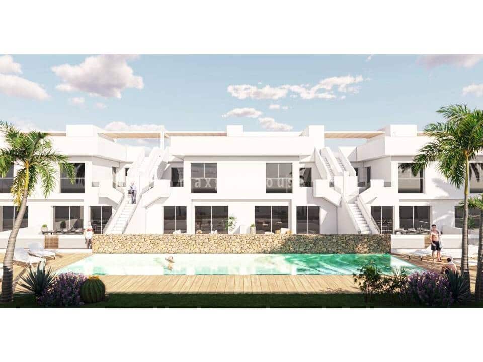 2 bedroom Apartment for sale in Pilar de la Horadada with pool - € 319,900 (Ref: 9475033)