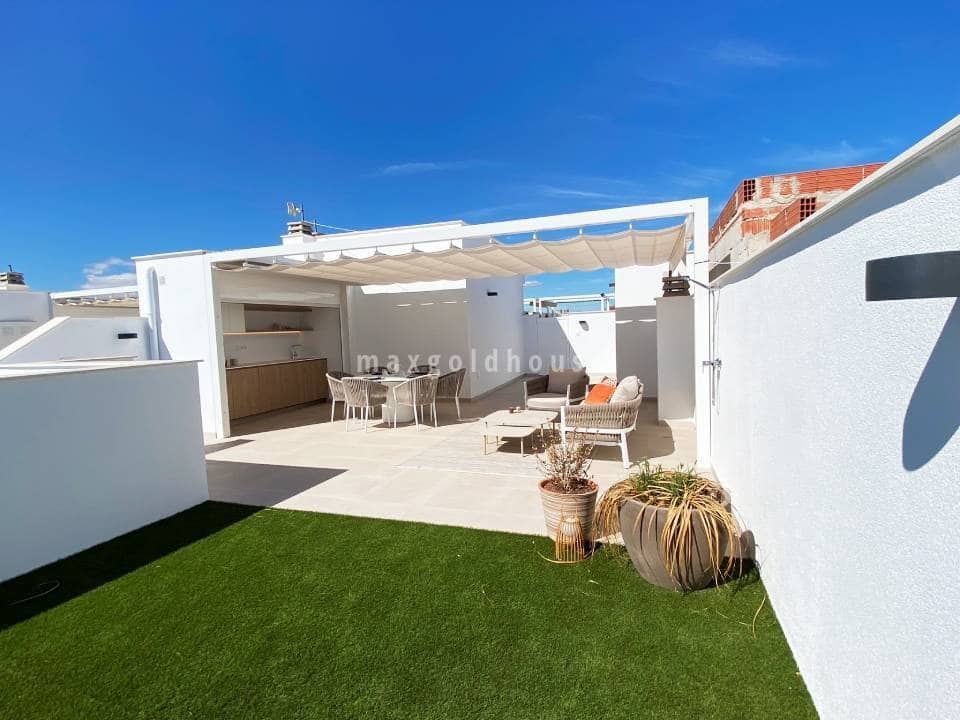 3 bedroom Apartment for sale in Pilar de la Horadada with pool - € 334,900 (Ref: 9475034)