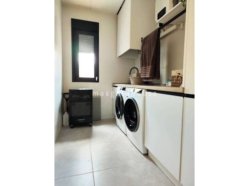 3 bedroom Villa for sale in Jumilla with pool - € 295,000 (Ref: 9478963)