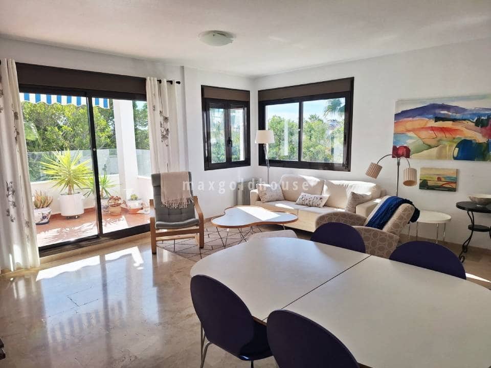 3 makuuhuone Huoneisto myytävänä paikassa Villamartin mukana uima-altaan - 250 000 € (Ref: 9480752)