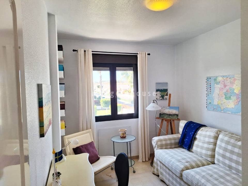 3 makuuhuone Huoneisto myytävänä paikassa Villamartin mukana uima-altaan - 250 000 € (Ref: 9480752)