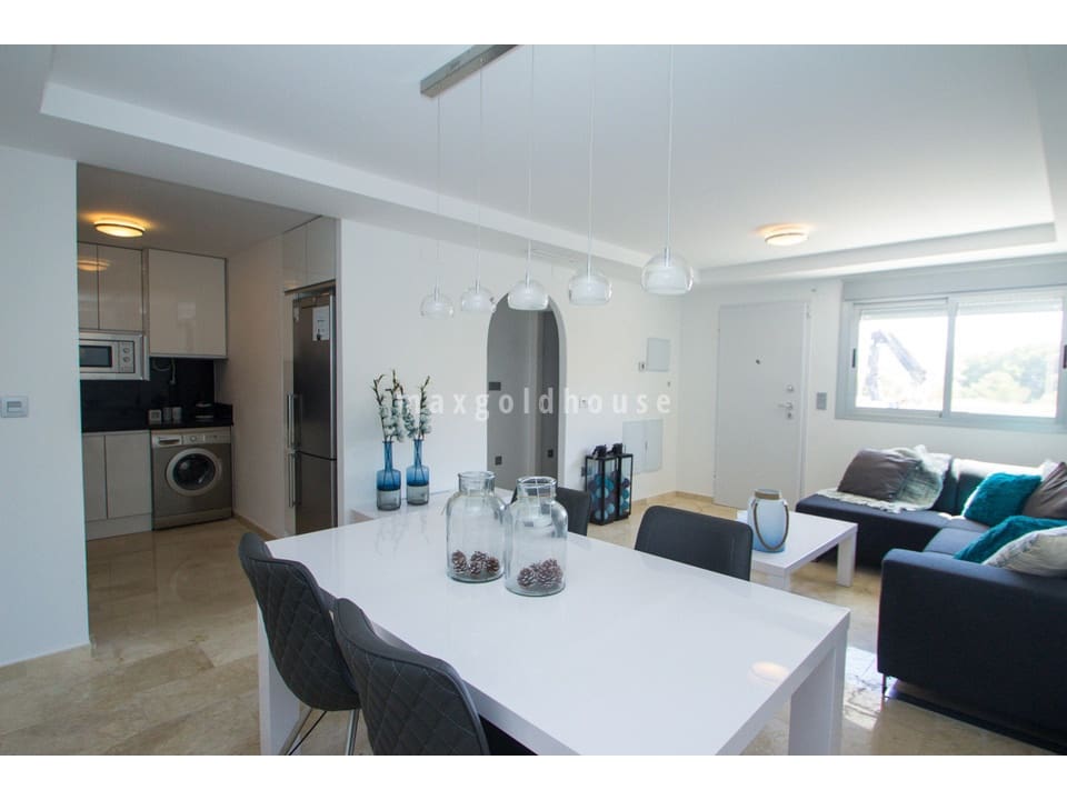 2 bedroom Apartment for sale in Villamartin with pool - € 255,000 (Ref: 9481623)