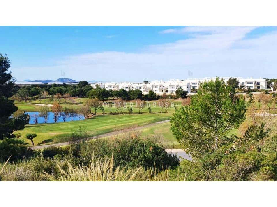 3 bedroom Villa for sale in Pilar de la Horadada with pool - € 698,000 (Ref: 9481624)