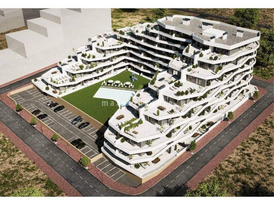 2 bedroom Apartment for sale in San Miguel de Salinas with pool - € 224,900 (Ref: 9483229)