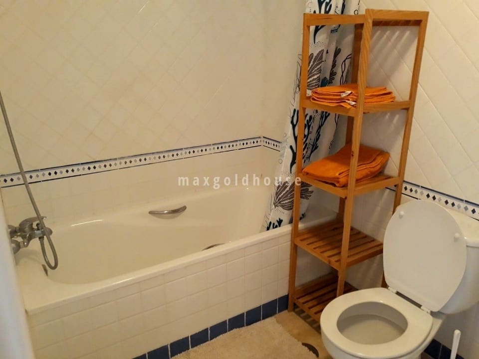 3 bedroom Apartment for sale in Villamartin with pool - € 225,000 (Ref: 9483232)