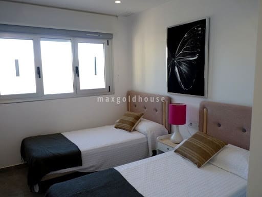 2 bedroom Apartment for sale in Pilar de la Horadada with pool - € 245,000 (Ref: 9483648)