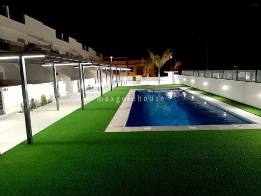 2 bedroom Apartment for sale in Pilar de la Horadada with pool - € 245,000 (Ref: 9483648)
