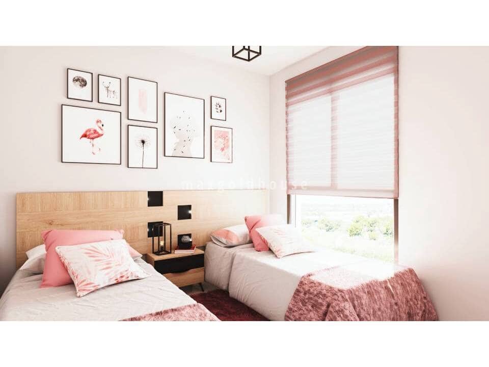 3 bedroom Apartment for sale in Guardamar del Segura with pool - € 345,000 (Ref: 9483652)