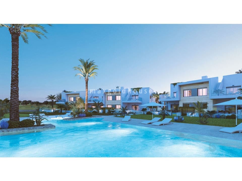 2 bedroom Apartment for sale in Pilar de la Horadada with pool - € 334,900 (Ref: 9486586)