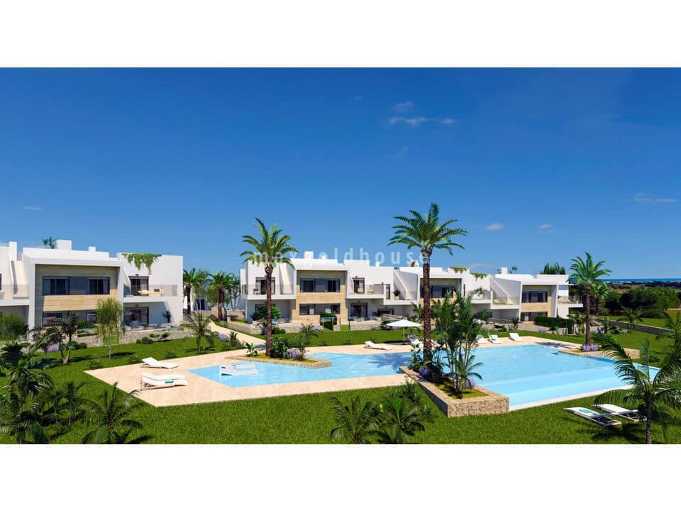 2 bedroom Apartment for sale in Pilar de la Horadada with pool - € 334,900 (Ref: 9486586)