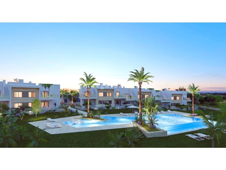 2 bedroom Apartment for sale in Pilar de la Horadada with pool - € 334,900 (Ref: 9486586)