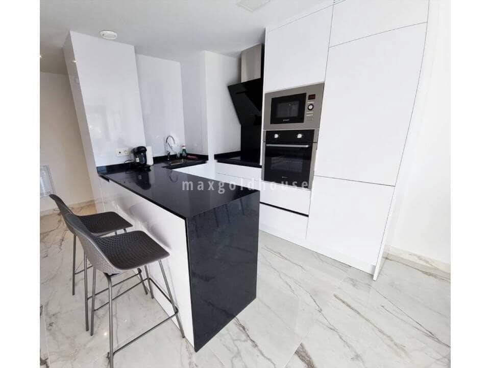 2 bedroom Apartment for sale in Villamartin with pool - € 229,000 (Ref: 9487987)