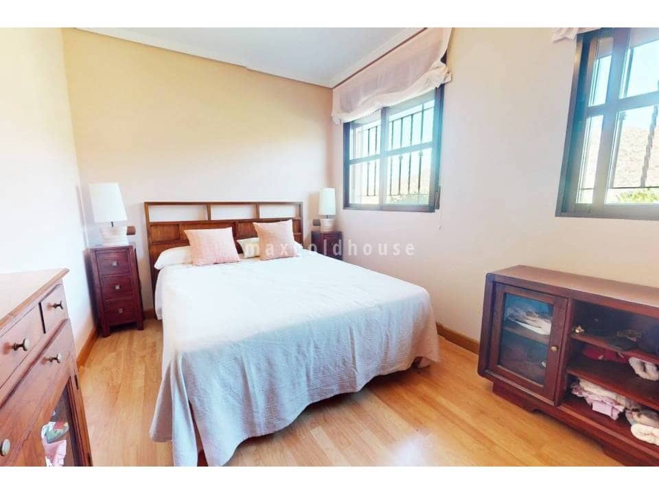 5 bedroom Villa for sale in Aguilas with pool - € 880,000 (Ref: 9487999)