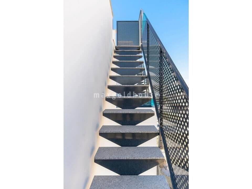 3 bedroom Villa for sale in Los Montesinos with pool - € 395,000 (Ref: 9488550)