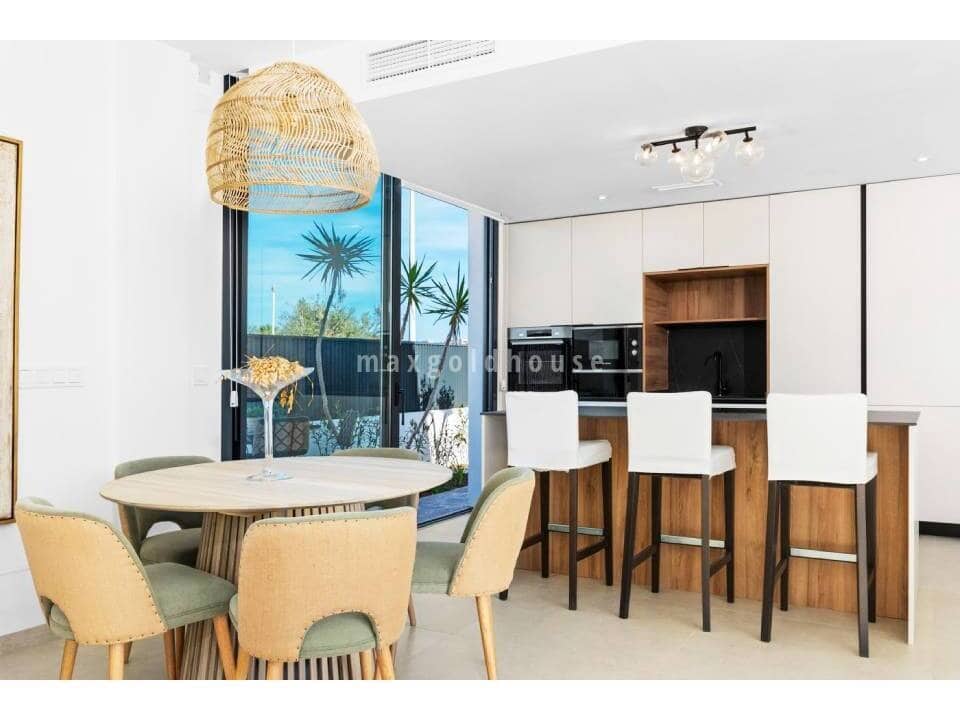 3 chambre Villa/Maison à vendre à Mar de Cristal avec piscine - 549 000 € (Ref: 9511453)