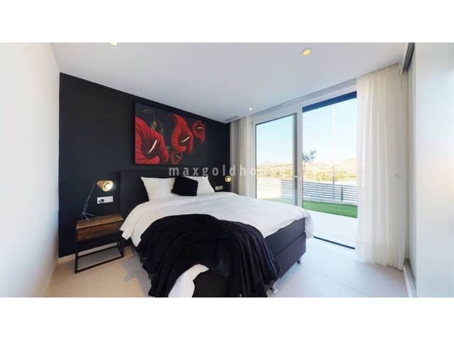 Chalet de 3 habitaciones en Muchamiel / Mutxamel en venta con piscina - 450.000 € (Ref: 9523630)